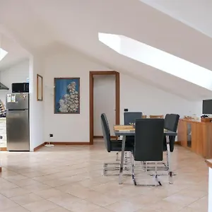  Appartamento Attico In Italia