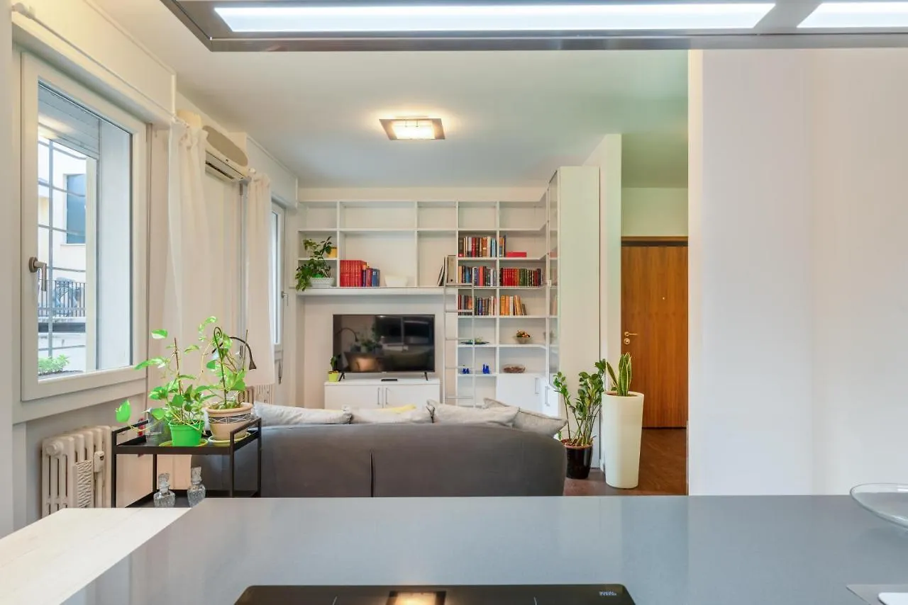 Galleria Eremitani Exclusive Elegant Apartment Padova
