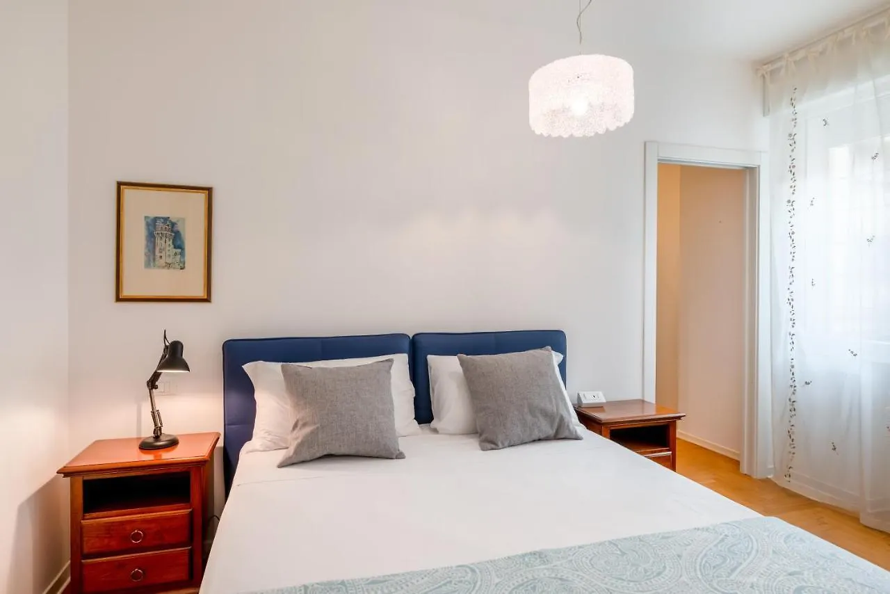 Galleria Eremitani Exclusive Elegant Apartment Padova 0*,