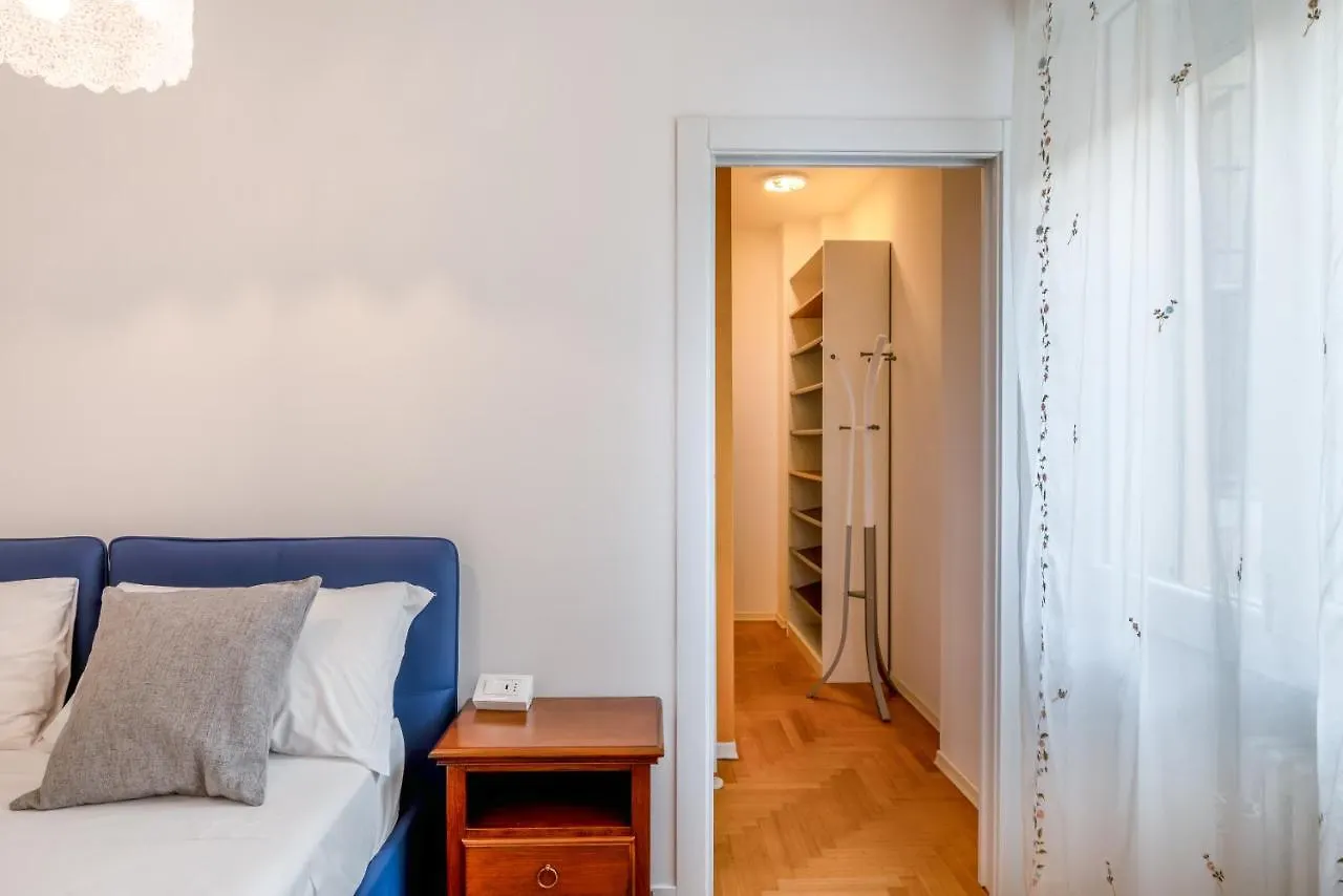 Galleria Eremitani Exclusive Elegant Apartment Padova 0*,